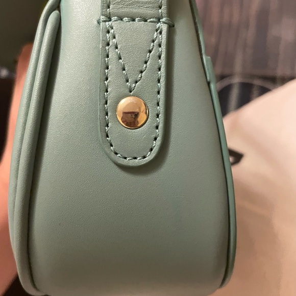 AUTHENTIC APC betty shoulder bag in jade like new - Picture 4 of 9